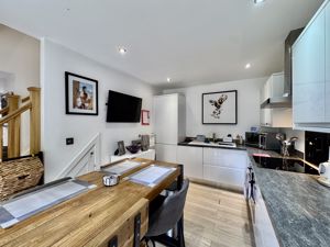 Photo 14- click for photo gallery